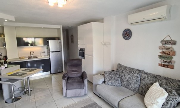 Sprzedaż - Apartament mieszkanie -
Orihuela Costa - Punta Prima