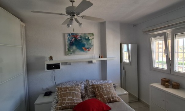 Sprzedaż - Apartament mieszkanie -
Orihuela Costa - Punta Prima
