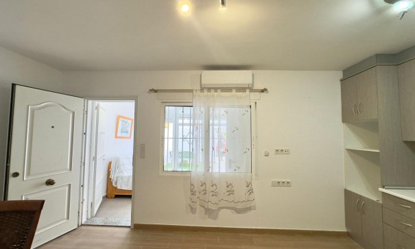 Herverkoop - Apartement Flat -
Torrevieja - El limonar