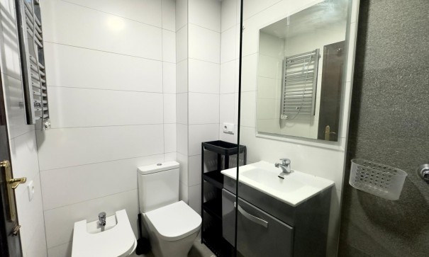 Sprzedaż - Apartament mieszkanie -
Torrevieja - torrevieja