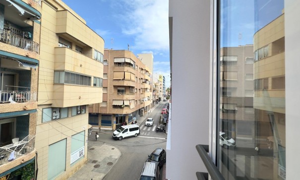 Sprzedaż - Apartament mieszkanie -
Torrevieja - torrevieja