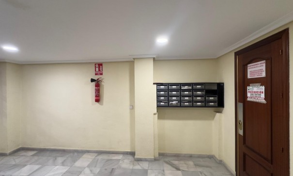 Sprzedaż - Apartament mieszkanie -
Torrevieja - torrevieja