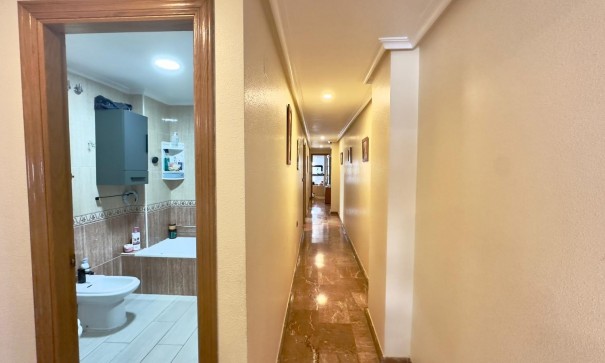 Herverkoop - Apartement Flat -
Torrevieja - torrevieja