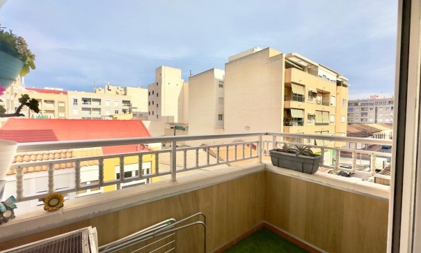 Herverkoop - Apartement Flat -
Torrevieja - torrevieja
