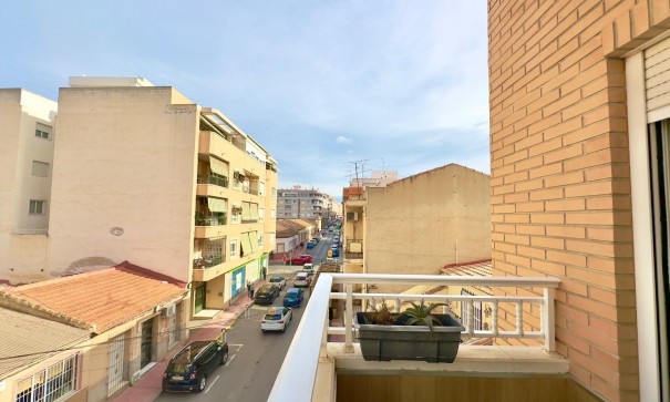 Herverkoop - Apartement Flat -
Torrevieja - torrevieja