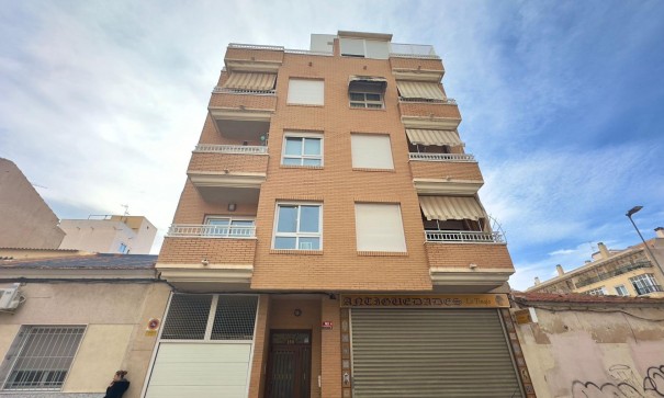 Herverkoop - Apartement Flat -
Torrevieja - torrevieja