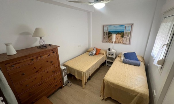 Revente - Appartement -
Torrevieja - La Mata pueblo
