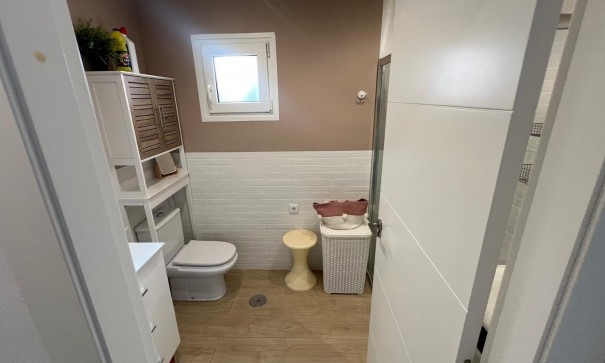 Revente - Appartement -
Torrevieja - La Mata pueblo