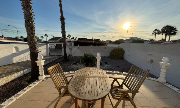 Sale - Detached Villa -
Torrevieja - San luis