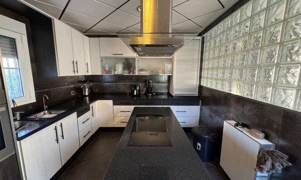 Sale - Detached Villa -
Torrevieja - San luis