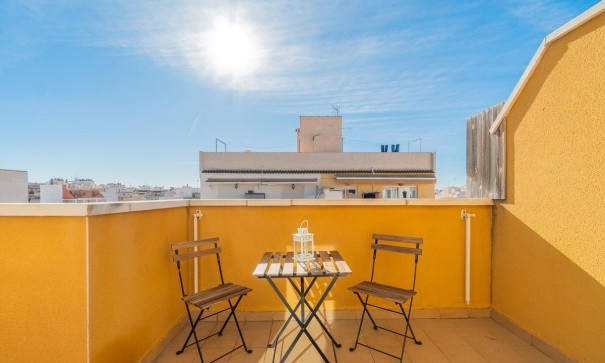 Sale - Apartment Flat -
Torrevieja - Centro