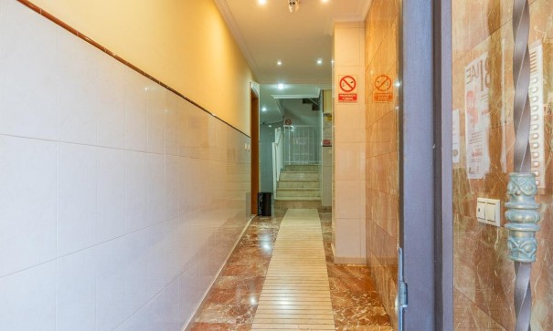 Sale - Apartment Flat -
Torrevieja - Centro