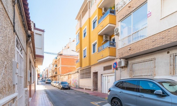 Sale - Apartment Flat -
Torrevieja - Centro