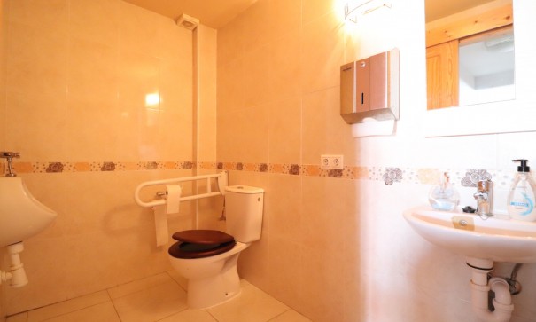 Sale - Commercial -
Algorfa - La Finca Golf Resort