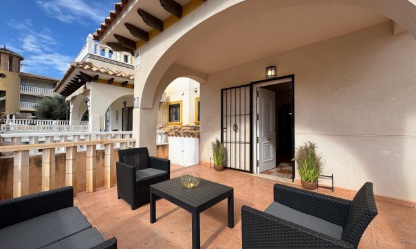 Sale - Town house -
Orihuela Costa - Lomas de Cabo Roig-Los Dolses