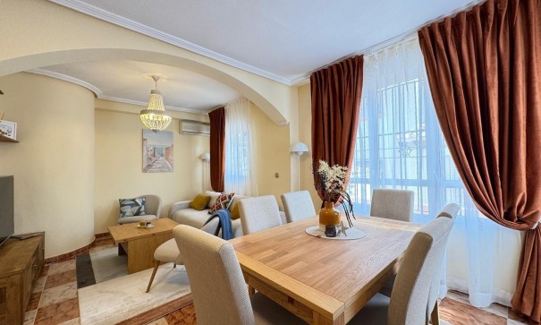 Sale - Town house -
Orihuela Costa - Lomas de Cabo Roig-Los Dolses