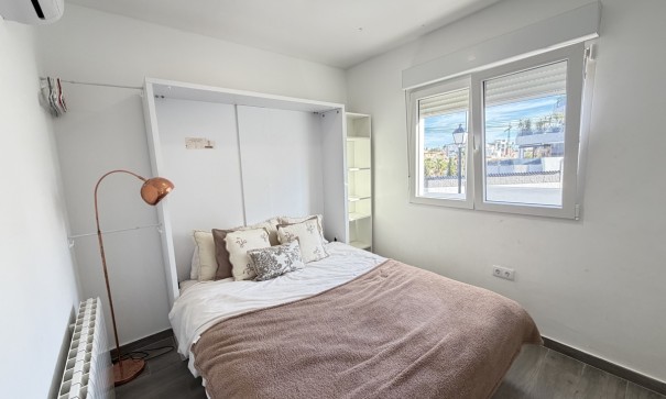 Videresalg - Fritliggende villa -
Villamartín