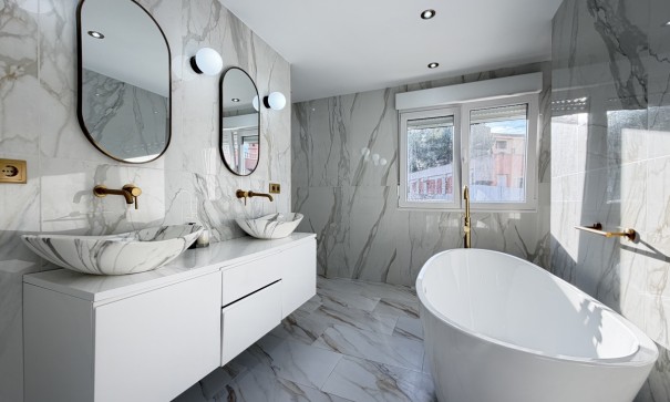 Videresalg - Fritliggende villa -
Villamartín