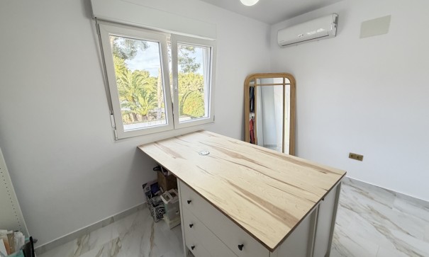 Videresalg - Fritliggende villa -
Villamartín