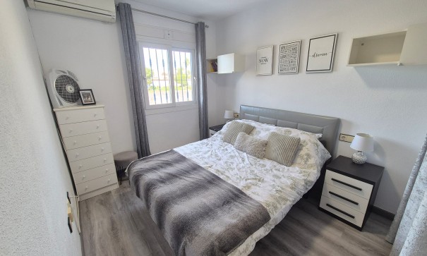 Sprzedaż - Apartament mieszkanie -
La Florida