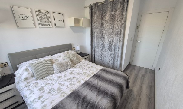 Sprzedaż - Apartament mieszkanie -
La Florida