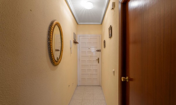 Sale - Apartment Flat -
Torrevieja - Centro
