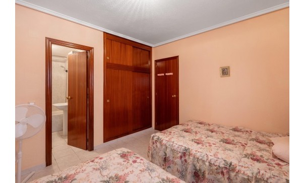 Sale - Apartment Flat -
Torrevieja - Centro