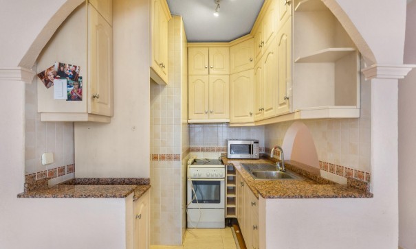 Sale - Apartment Flat -
Torrevieja - Centro - Muelle Pesquero