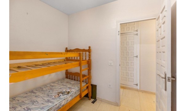 Sale - Apartment Flat -
Torrevieja - Centro - Muelle Pesquero