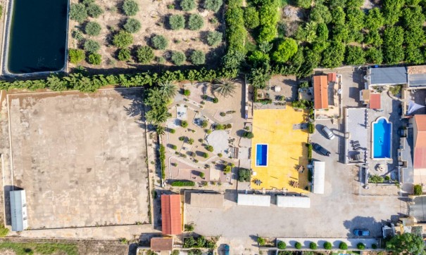 Venta - Finca Propiedad rural -
Los Montesinos