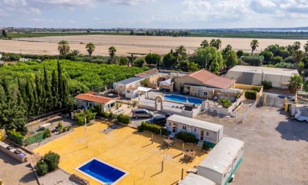 Venta - Finca Propiedad rural -
Los Montesinos