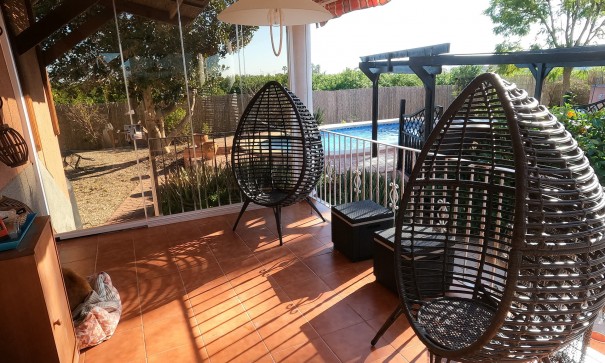 Återförsäljning - Finca lantlig egendom -
Orihuela