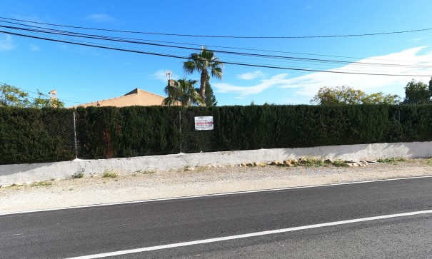 Venta - Chalet Independiente -
Albatera