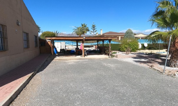 Venta - Chalet Independiente -
Albatera