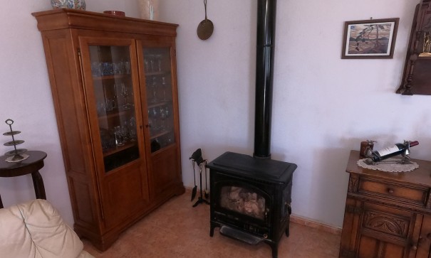 Återförsäljning - Finca lantlig egendom -
Orihuela