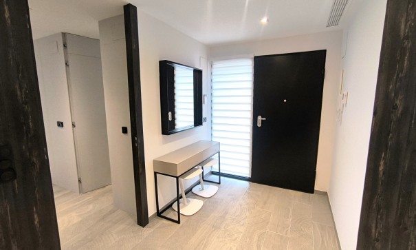 Venta - Chalet Independiente -
Algorfa