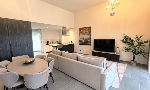 Venta - Chalet Independiente -
Algorfa