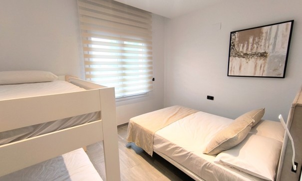 Venta - Chalet Independiente -
Algorfa