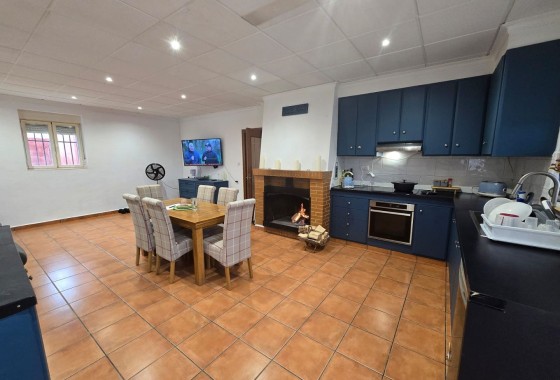 Resale - Finca Landgut -
Yecla