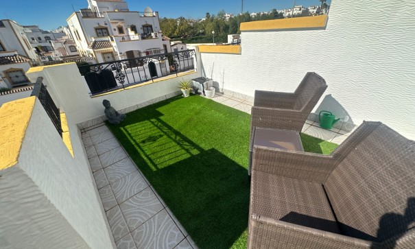 Venta - Casa de pueblo -
Orihuela - Entre Naranjos - Vistabella