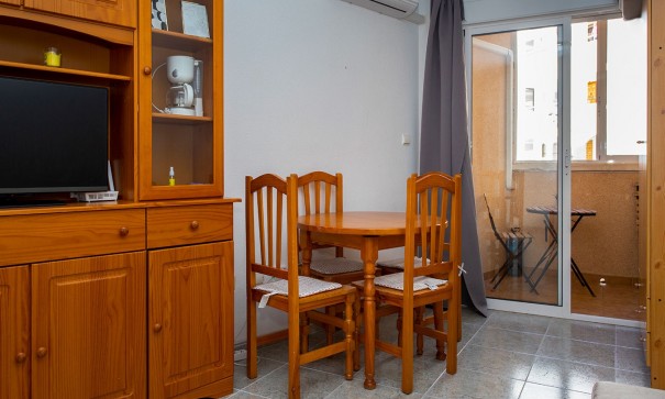 Sprzedaż - Apartament mieszkanie -
Torrevieja - Playa Los Locos