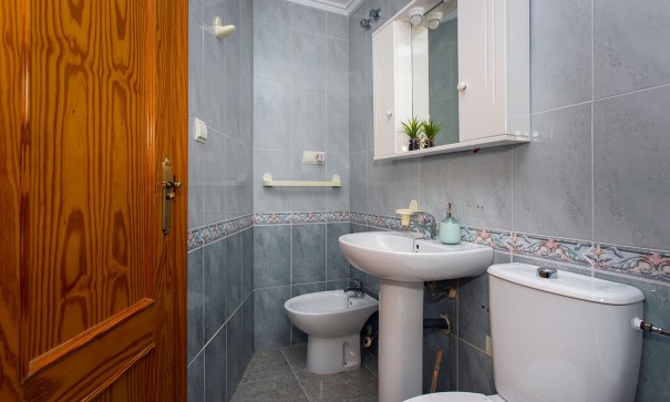 Sprzedaż - Apartament mieszkanie -
Torrevieja - Playa Los Locos