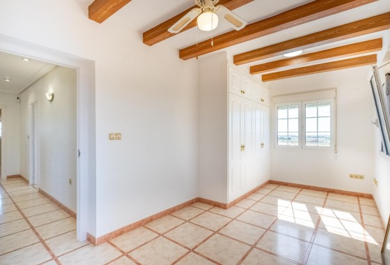 Herverkoop - Vrijstaande Villa -
Torrevieja - El chaparral