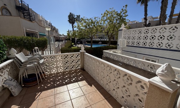 Videresalg - Byhus -
La Florida