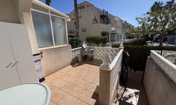 Videresalg - Byhus -
La Florida