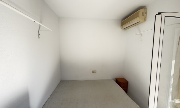 Videresalg - Byhus -
La Florida