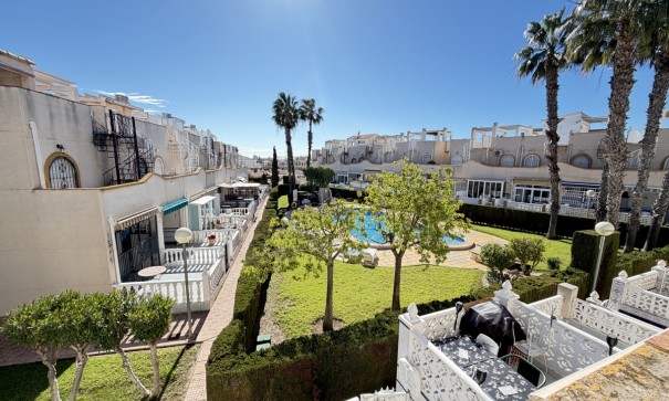 Videresalg - Byhus -
La Florida