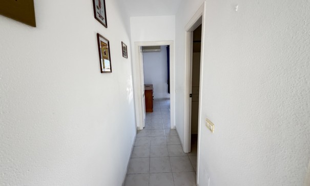 Videresalg - Byhus -
La Florida