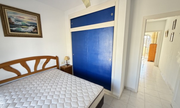 Videresalg - Byhus -
La Florida