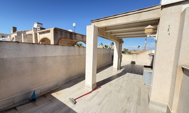 Videresalg - Byhus -
La Florida